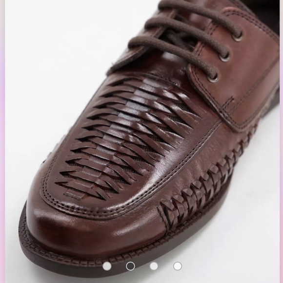 ‼️LAST CHANCE // NAME YOUR PRICE // DONATING FRI 12/2‼️ 🌟NEW🌟 Woven Loafers - Picture 3 of 5